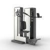 Compass 600 – maszyna Shoulder Press/Vertical Rowing do ćwiczeń górnej części ciała, widok z przodu.