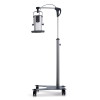 Lumina – lampa do światłoterapii na mobilnym stojaku z regulacją wysokości.