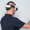 X-Visio Pro – tylny widok gogli VR używanych w terapii rehabilitacyjnej.