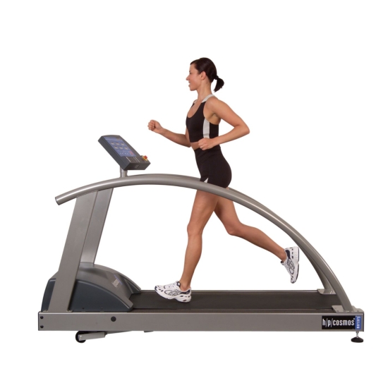 Mercury – bieżnia rehabilitacyjna do treningu kondycyjnego, kobieta biegnąca.