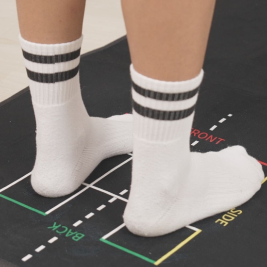 Moti Physio 2 – mata pomiarowa do analizy ustawienia stóp w badaniu postawy.