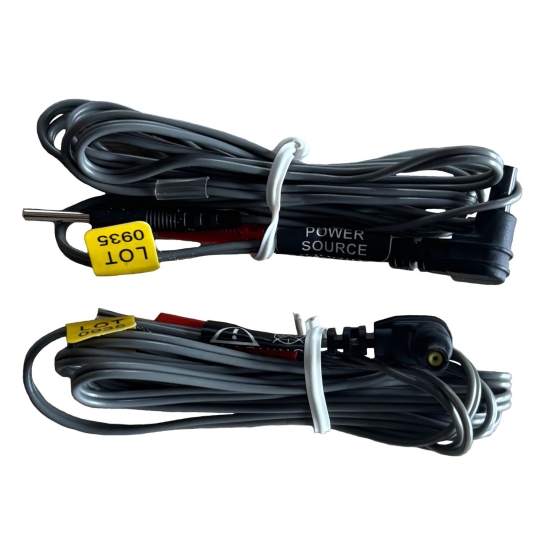 Zestaw przewodów do aparatu TENS – komplet dwóch kabli w opakowaniu.