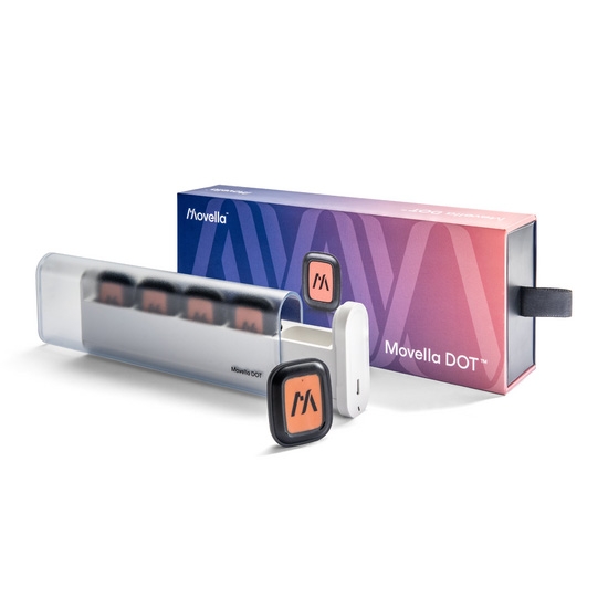 System Movella DOT – zestaw sensorów IMU w etui z opakowaniem.