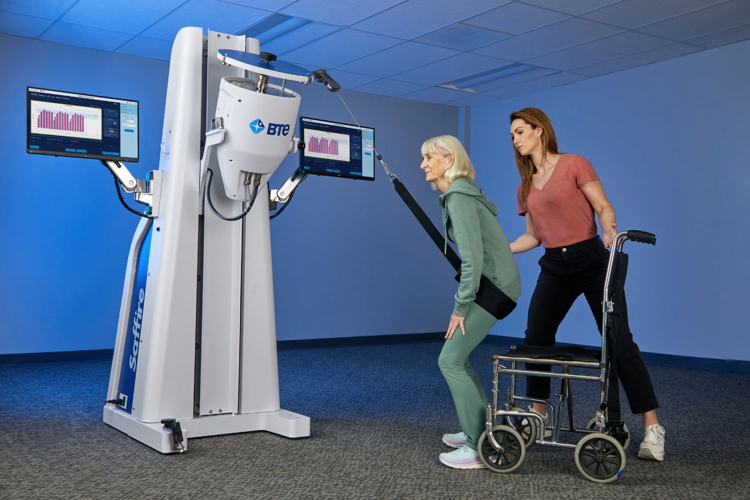 Saffire – trening funkcjonalny z asystą terapeuty i wykorzystaniem systemu oporowego urządzenia.